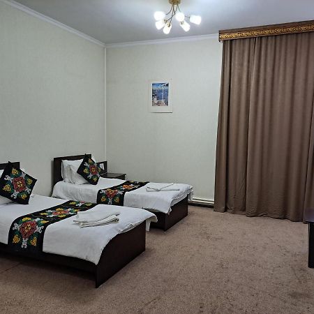 Ocean Hotel Osh Luaran gambar
