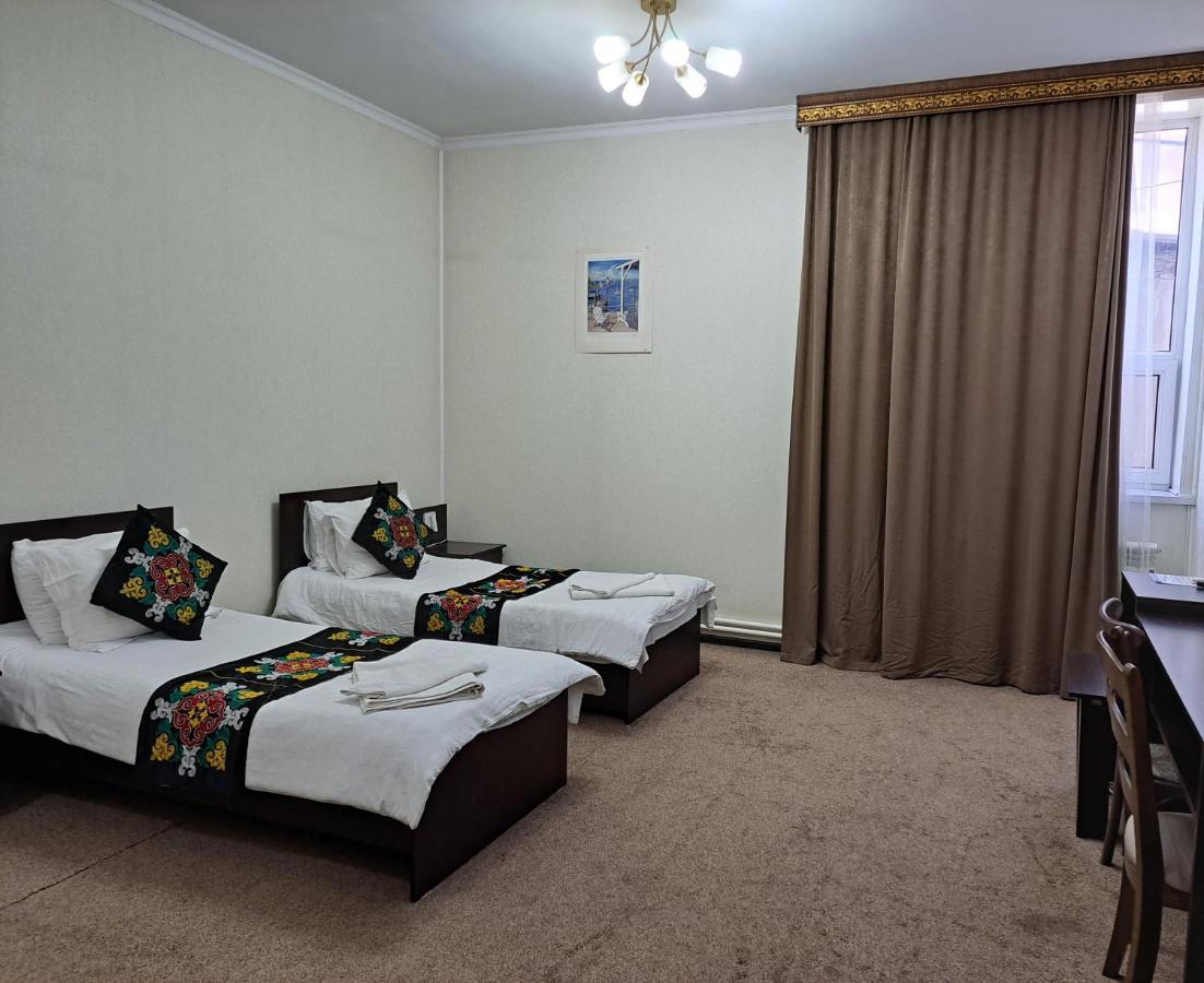 Ocean Hotel Osh Luaran gambar
