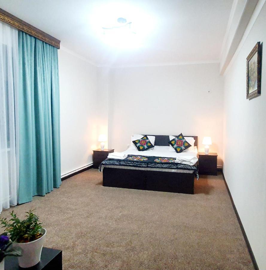 Ocean Hotel Osh Luaran gambar